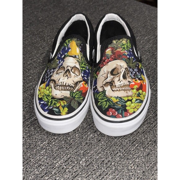 Vans Classic Slip-On Fruit Skull Black/White Women’s Size 5.5 Men’s Size 4 NWOT - Picture 2 of 11